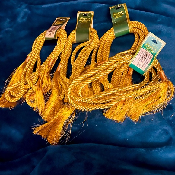 Vintage 4 Gold Color Elegance Trim Decorations Cord - 1994 Size (.5" X 6ft) NWT